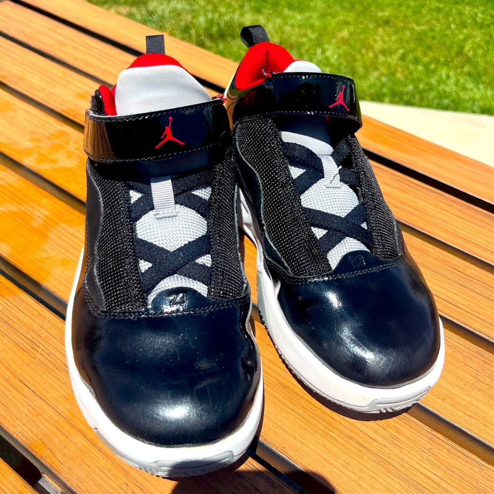 Air Jordan shoes. Youth Sz 3